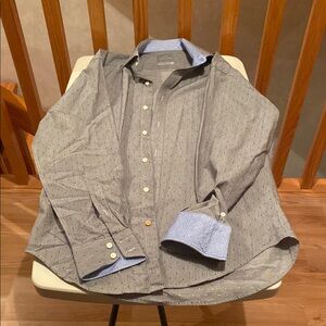 Thomas Dean long sleeve button down shirt. Size: S. Color: Black/Gray